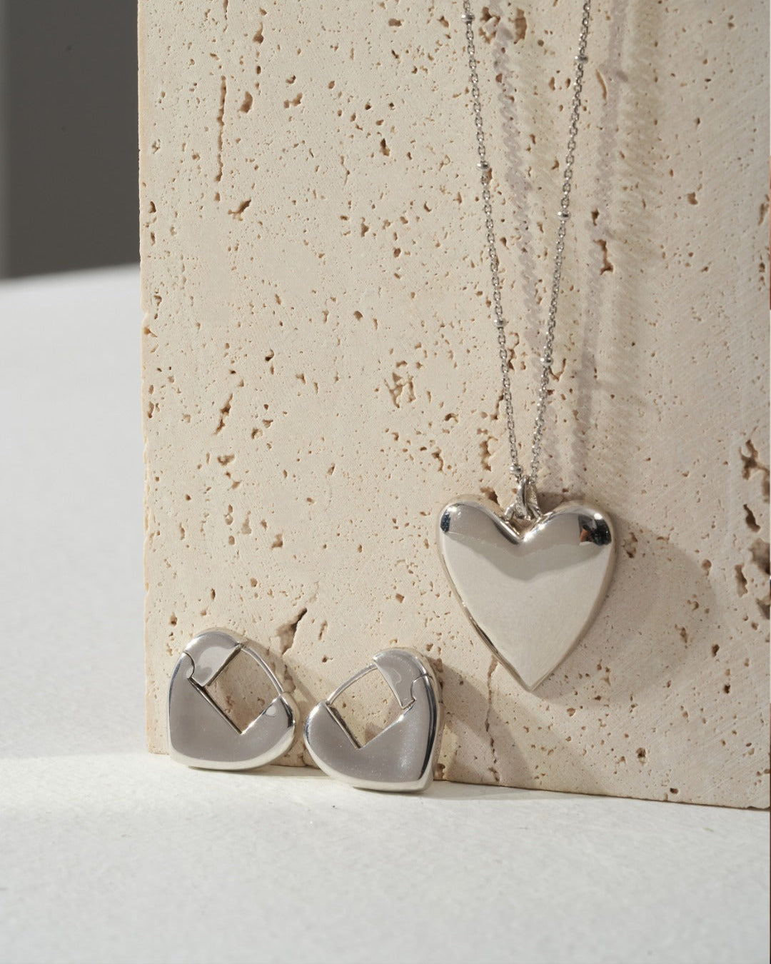 Minimalist Big Heart Chain Necklace