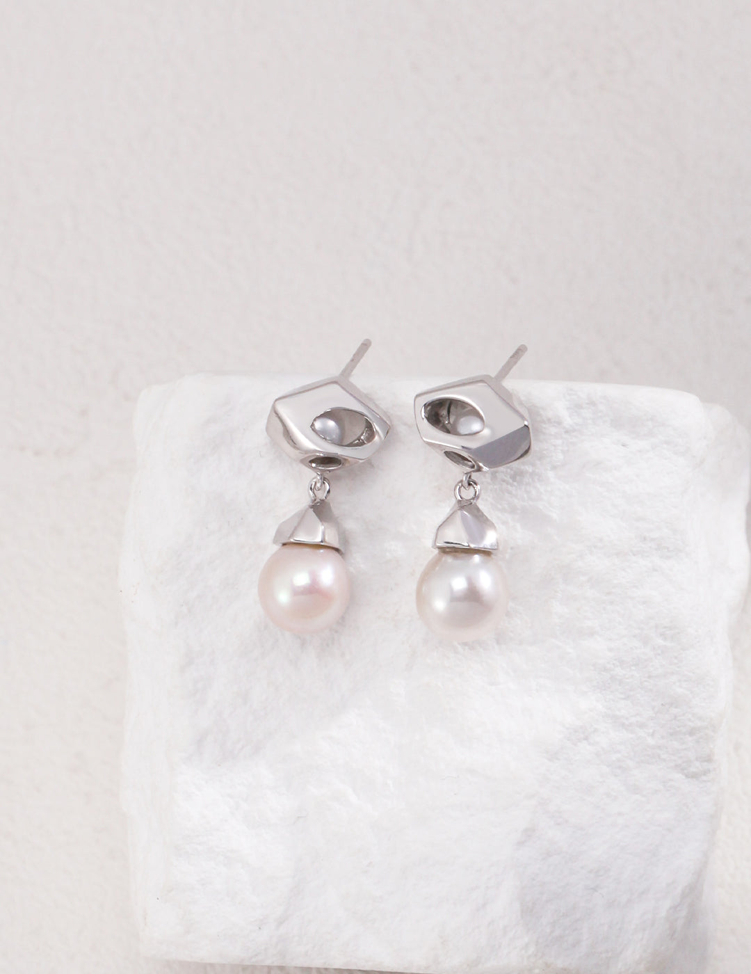 Melody Series - Geo Pearl Drop Earrings