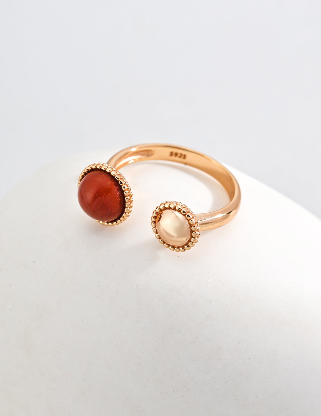 Vintage Series - Vital Bloom Between the Finger ring