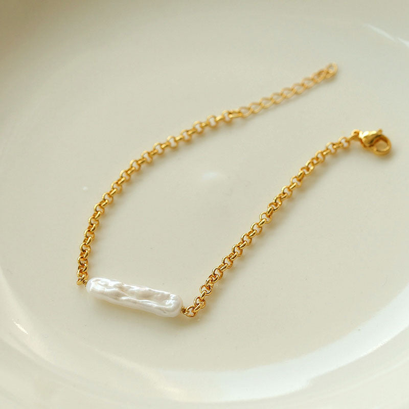 Minimalist Baroque Pearl Bracelet