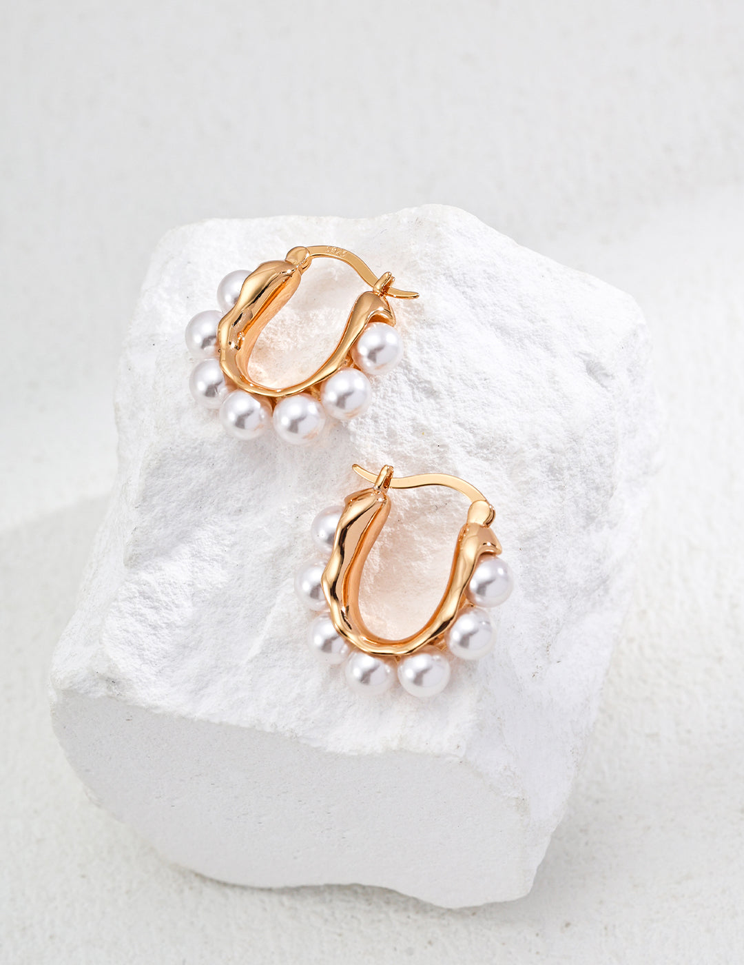 Melody Series - Shell Pearl Hoop Earrings