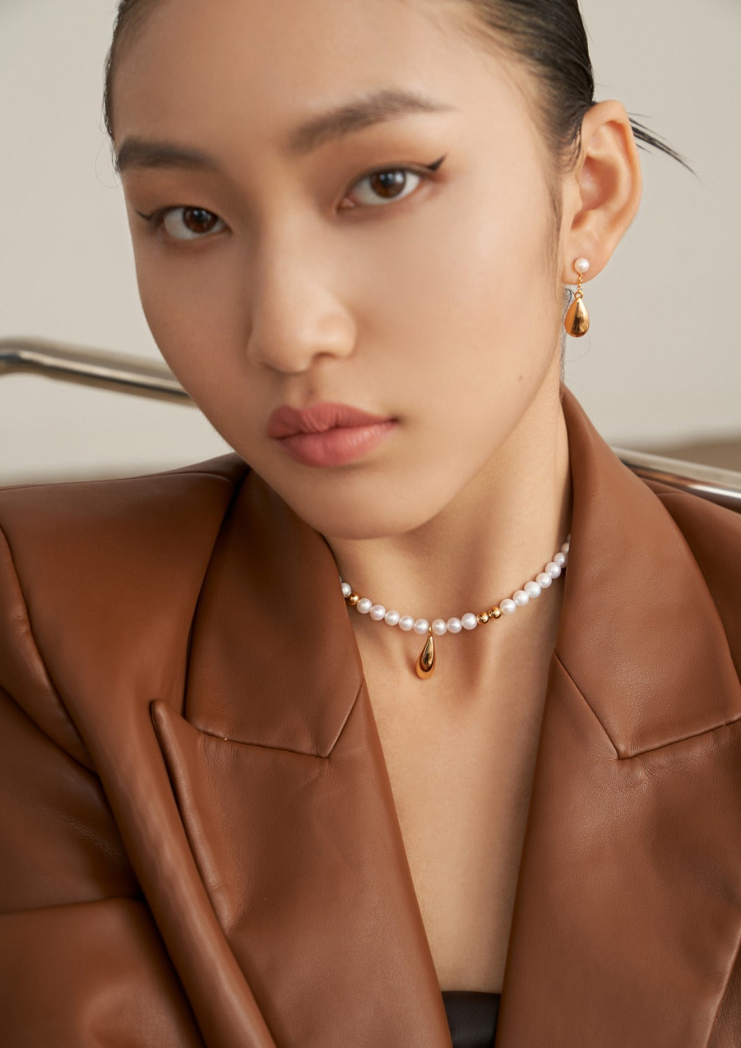 Elegance Series - Round Pearl Necklace